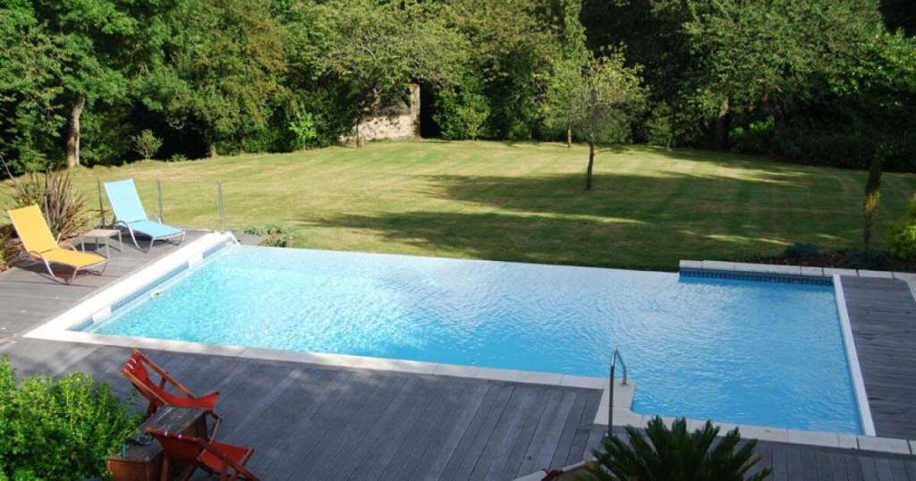 piscine a debordement technique et principe 26613 1200 630.webp piscine a debordement technique et principe 26613 1200 630.webp